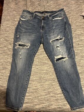 Women’s  Judy Blue Distressed Blue Denim Jeans, relaxed fit